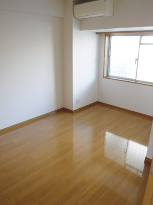 【洋室】 | フローラル東葛西Ⅵ | 北西側洋室