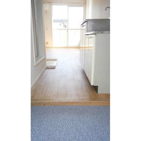 サニーハイツの玄関