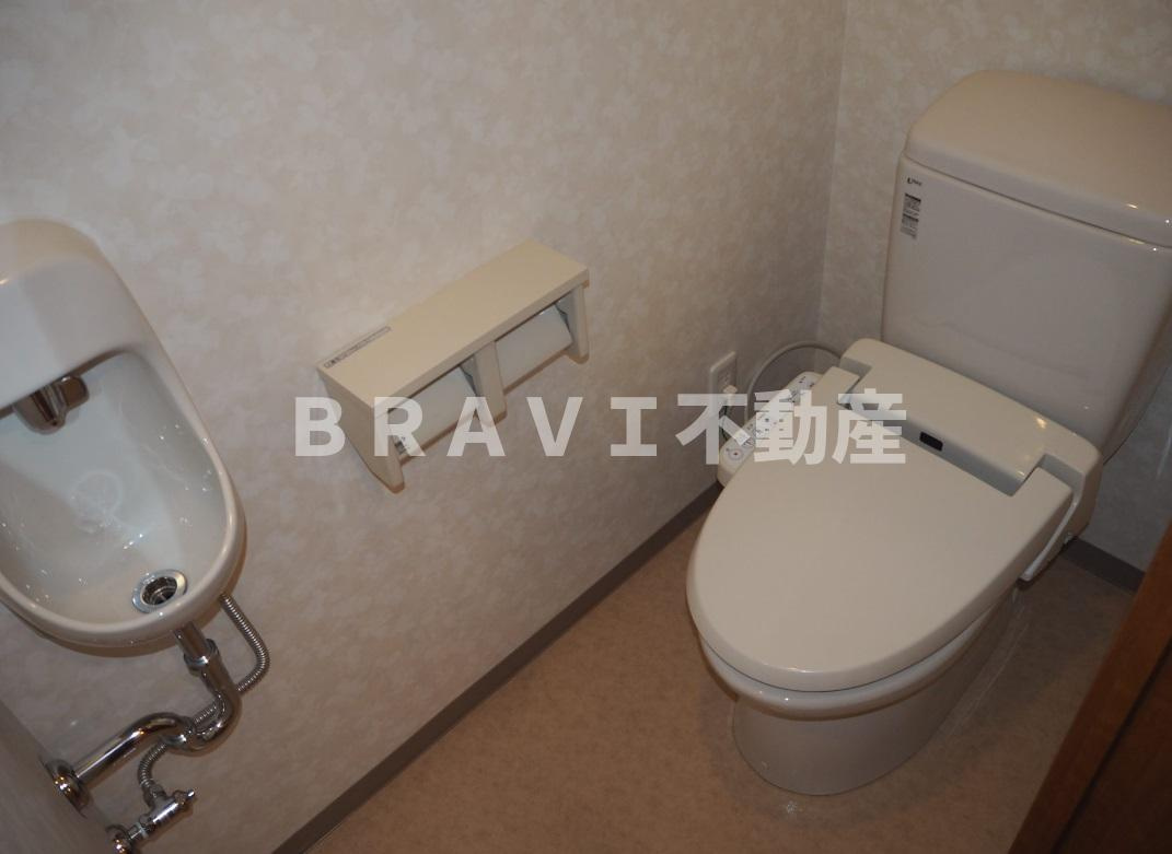 グレイス今里　BRAVI不動産のトイレ|【グレイス今里】落ち着いたトイレです