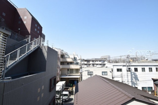【展望】 | 物件のお問い合わせは、 ０３－６７２１－０８１８までお気軽にどうぞ！
バルコニーからの眺望