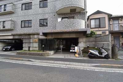 【エントランス】 | ビッグヴァン本牧三溪園