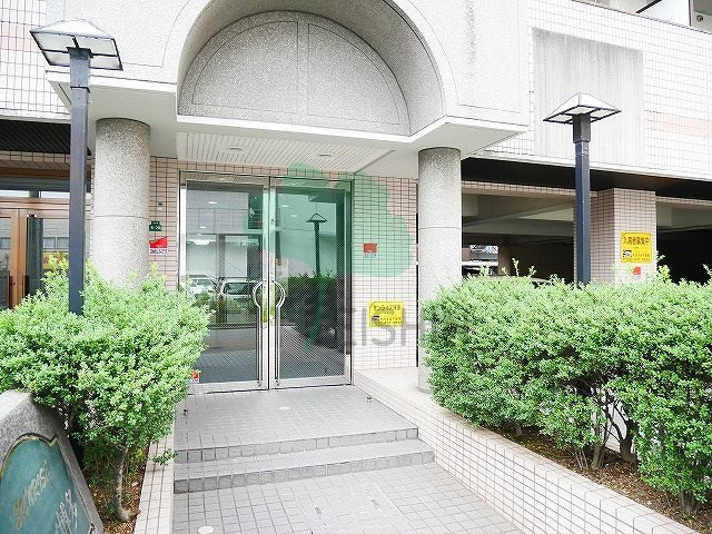 サンライズ博多のエントランス