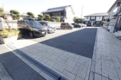 【駐車場】 | シャーメゾンクレストＡ