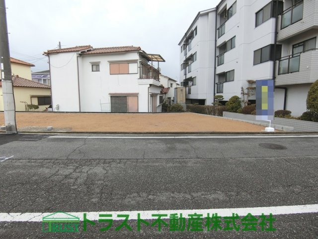 明石市魚住町西岡　土地の前面道路含む現地写真
