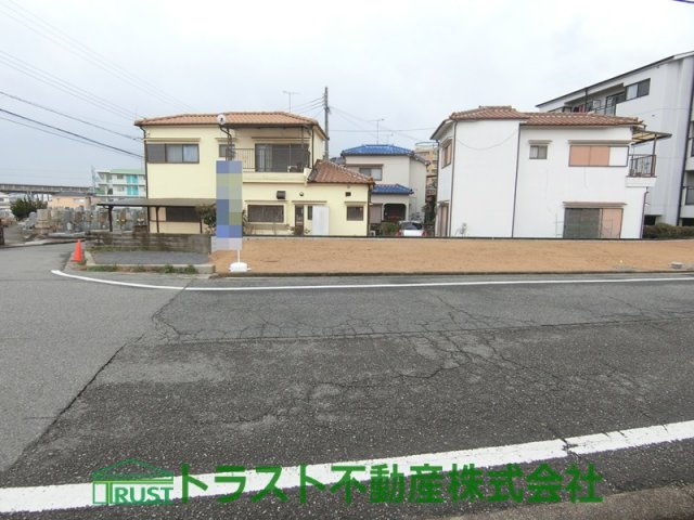 明石市魚住町西岡　土地の前面道路含む現地写真