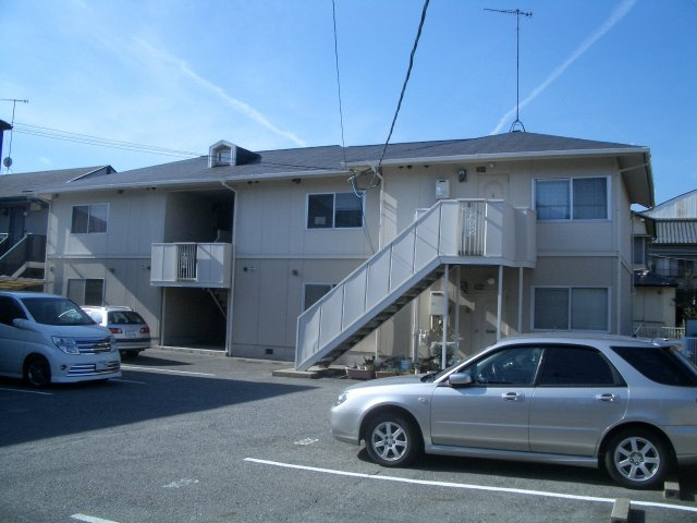 フレグランス西新町の外観