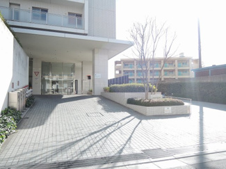【エントランス】 | JR京浜東北・根岸線・東海道線「川崎」駅バス9分「御幸公園前」停徒歩5分の複数路線利用可能と好立地！