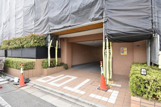 【駐車場】