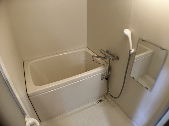 リバティ青山の浴室