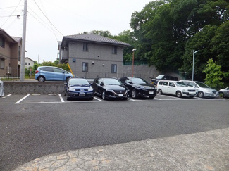 【駐車場】 | いつでも目の届く敷地内に駐車場を完備しています♪お車をお持ちのファミリーさんにオススメです☆
