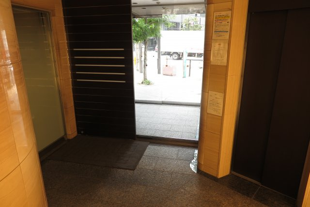 ネット堺筋クレア　のエントランス