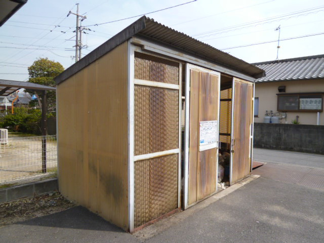 ニューシティエクシードＣのその他共用部分|敷地内ゴミステーション