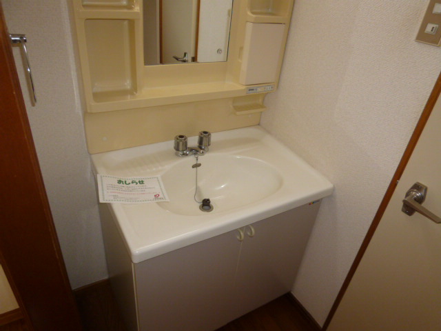 ニューシティエクシードＣの独立洗面台|洗髪洗面化粧台に変更