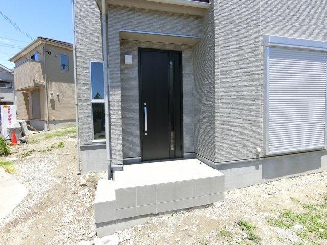 伏山貸家のエントランス