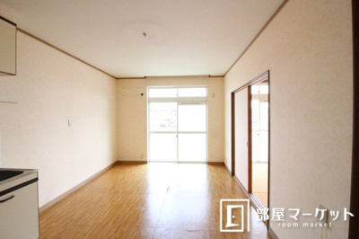 【居間・リビング】 | 日之出丸太荘 | 同型タイプ