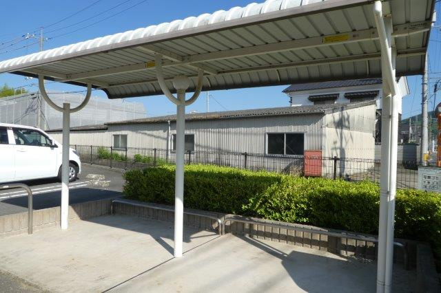 倉敷市真備町箭田のアパートのその他共用部分|自転車置き場