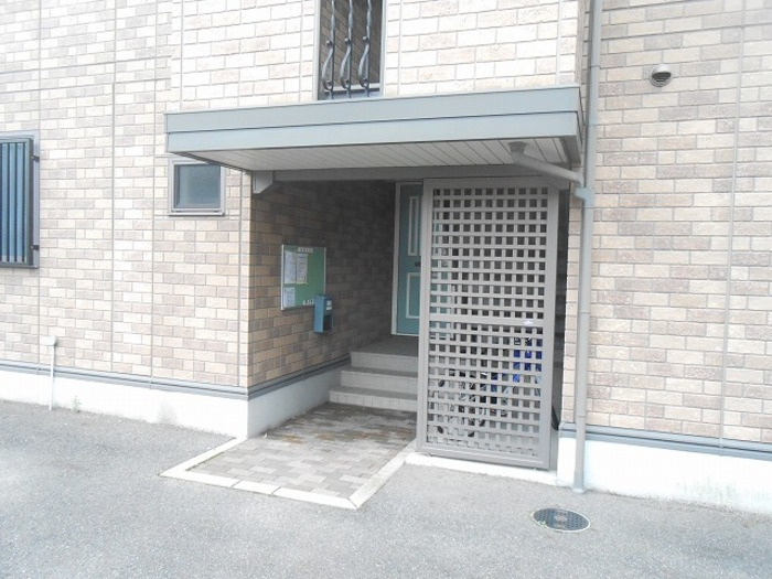 ジュネスⅣのエントランス