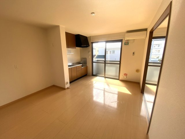 ジュネスⅣの居間・リビング