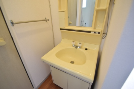 フジヴェール３番館の洗面所|独立洗面台付き