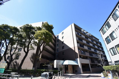 【外観】 | フォルスコート川崎グランテール | 全居室収納でお部屋を広く使う事が出来ます♪