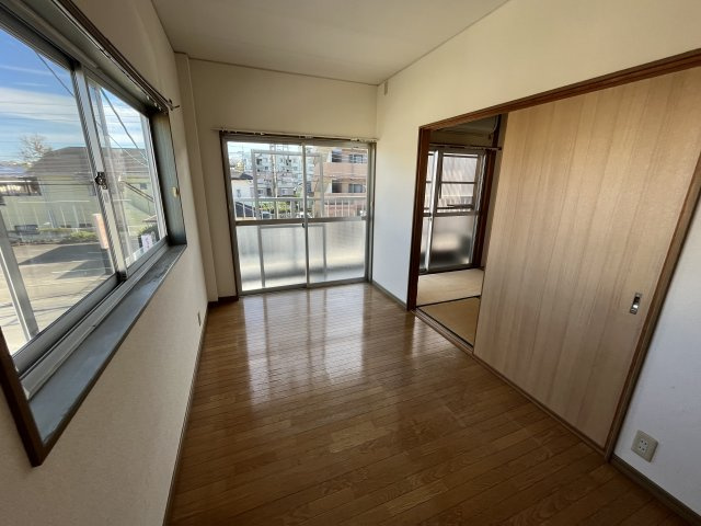 メモワール2の居間・リビング