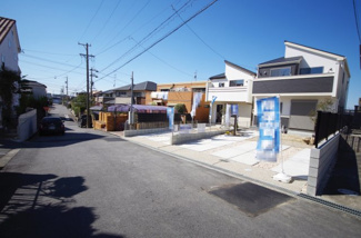 【前面道路含む現地写真】 | 2号棟　現地（2019年3月）撮影
前面道路は南側幅員約6.0mの公道。 