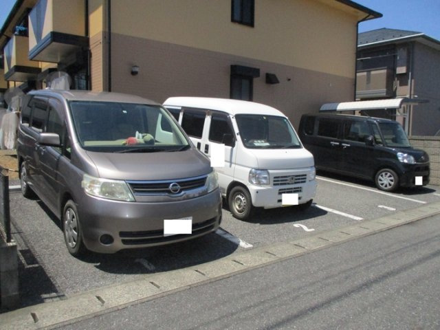 グリーンパークの駐車場