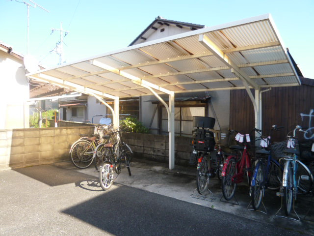 倉敷市浜町１丁目のアパートのその他共用部分|自転車置き場