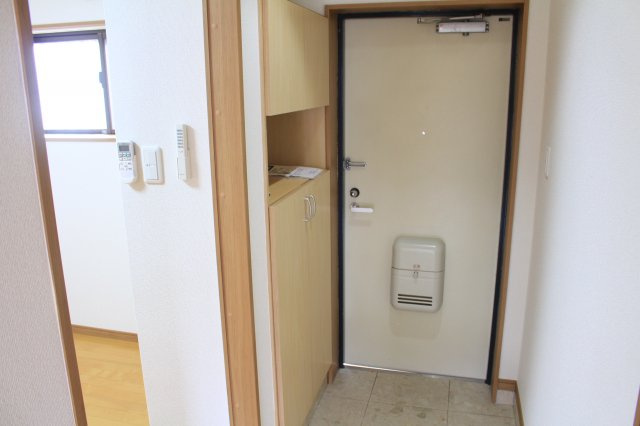 ぐらんしゅーる・Aの玄関