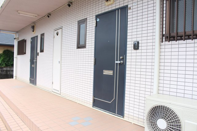 ぐらんしゅーる・Aの玄関