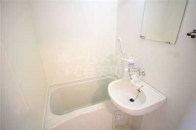 【浴室】 | ハーモニー弁天 | コンパクトで使いやすいお風呂です