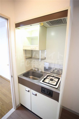 【キッチン】 | ハーモニー弁天 | コンパクトなキッチンで掃除もラクラク