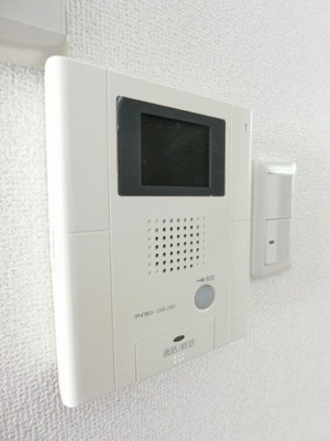 【セキュリティ】 | サジテリアス・ワイ | 防犯対策に有効なカメラ付きインターホン！突然の来客にもバッチリ対応できちゃいます☆