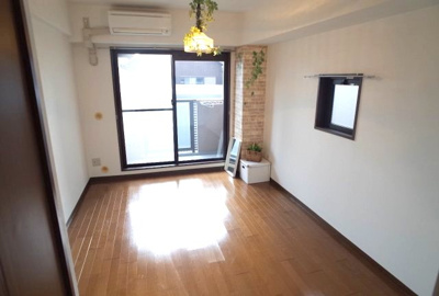 【寝室】 | ローテローゼ本山