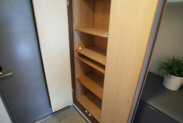 【玄関】 | ローテローゼ本山