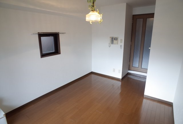 【内装】 | ローテローゼ本山