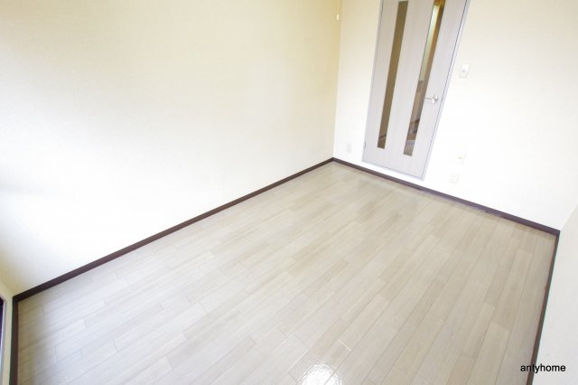 イズミパート10　仲介手数料無料の洋室