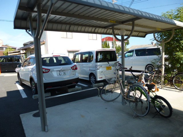 総社市西郡のアパートのその他共用部分|自転車置き場