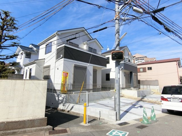 神戸垂水区南多聞台3期1号棟の外観