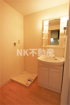 【洗面所】 | パドラ・Y（パドラ・ワイ）（荒本賃貸） | コンパクトで使いやすい洗面所