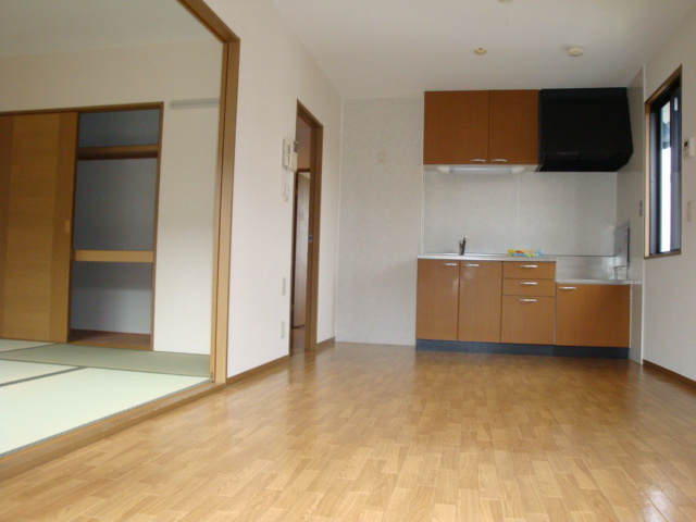 グリーンパレスⅠの居間・リビング