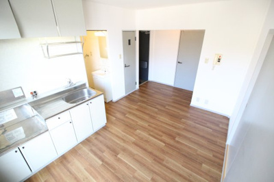 【居間・リビング】 | サンビレッジ須磨　D棟