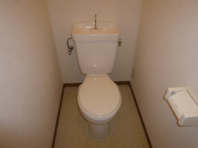オークス金子Ａのトイレ|シャワー付きトイレに変更
