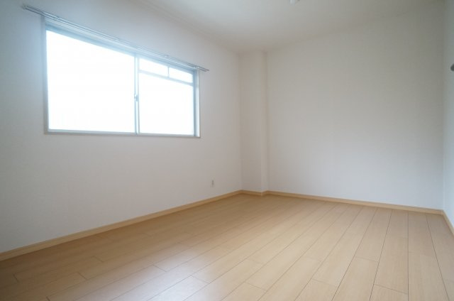 インペリアル中田の寝室