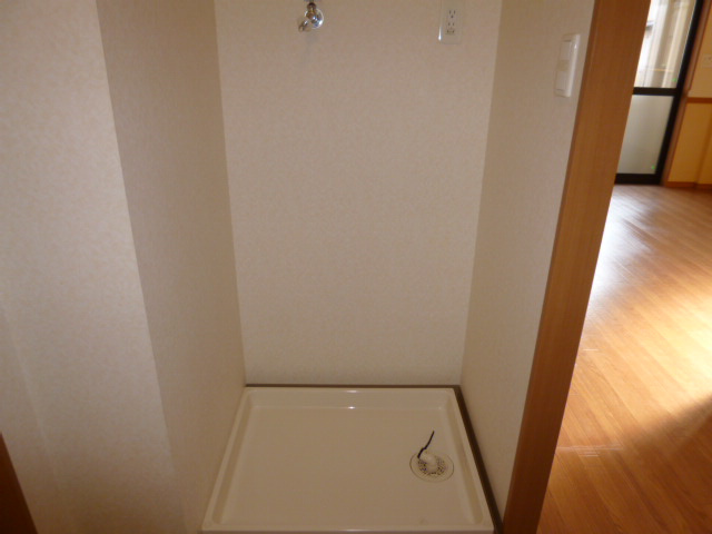 フレンドパーク・宙のその他|室内洗濯機置き場