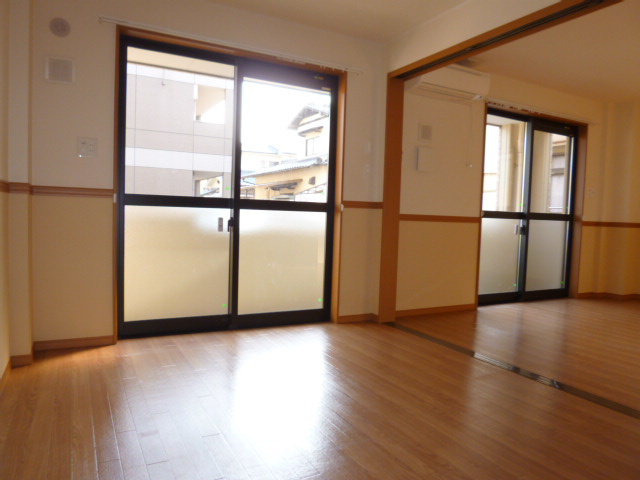 フレンドパーク・宙の子供部屋|６.１帖