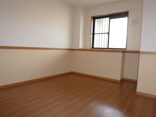 フレンドパーク・宙の寝室|洋室５.７帖