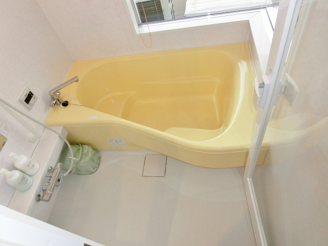 余暇を楽しむ絶好の場所！専用露天風呂付き♪３０を超える無料設備あり☆マリントピア天橋立１０号館の浴室|浴槽