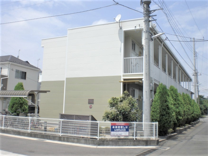 レオパレス未来の外観