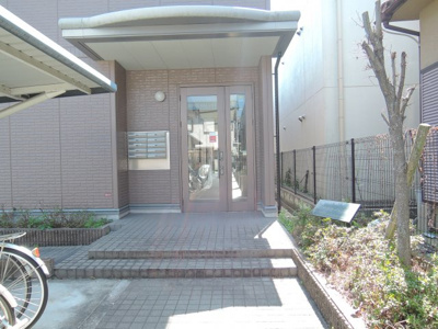 【エントランス】 | エフズコート高槻